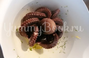 Осьминог с запеченным картофелем - шаг 1