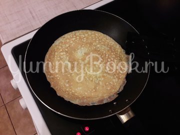 Капустный салат с копчёной курицей и яичными блинами - шаг 6