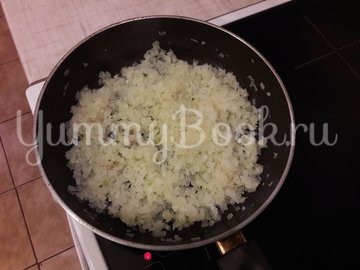 Пряная горошница с овощами в сковороде - шаг 3