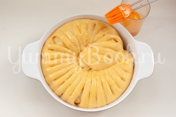 Дрожжевой пирог с фаршем, грибами и сыром - шаг 13