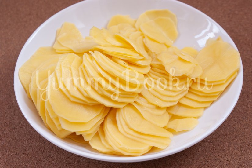 Картофельная запеканка с сёмгой - шаг 2