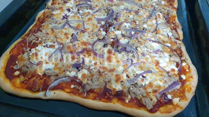 Пицца с тунцом и козьим сыром - шаг 7