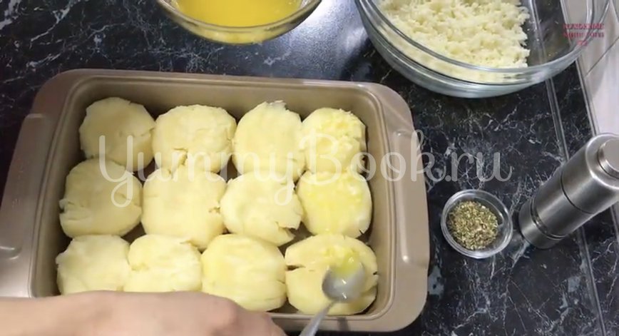 Картофель под сыром в духовке - шаг 7