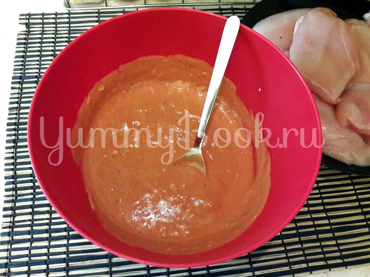 ​Куриное филе в томатно-сливочном соусе - шаг 4