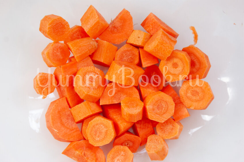 Запеченный батат с морковью и сыром фета - шаг 1