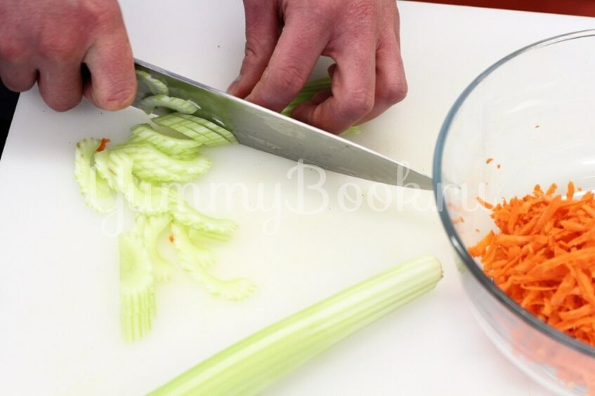 Салат с морковью и апельсином - шаг 1