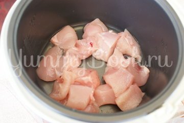 Овощное рагу с мясом в мультиварке - шаг 1