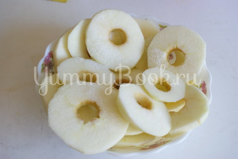Яблоки и бананы жареные в тесте - шаг 2