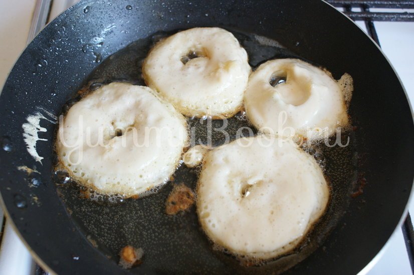 Яблоки и бананы жареные в тесте - шаг 8