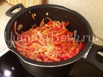 Куриное филе с разноцветными овощами - шаг 7