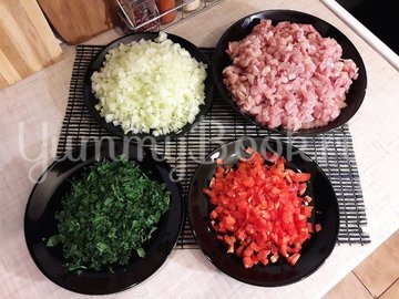 Рубленные куриные котлеты с овощами - шаг 2