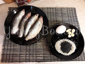Жареный сырок в кунжутной панировке - шаг 1