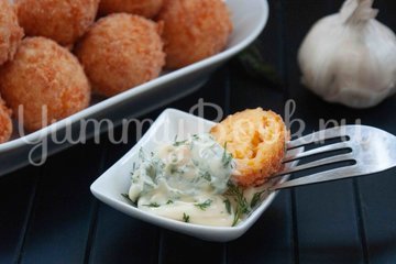 Сырные шарики жареные во фритюре - шаг 8