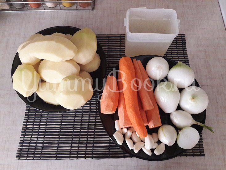 Тушёный в сливках картофель с овощами - шаг 1