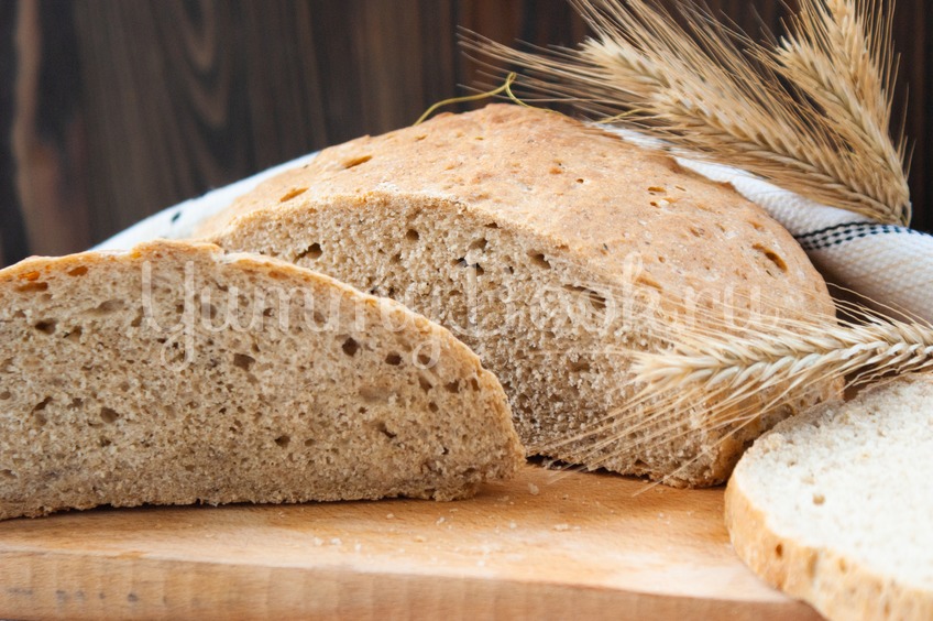Пшенично-ржаной хлеб с прованскими травами 