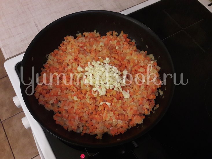 Рис с тыквой и овощами в сковороде - шаг 4