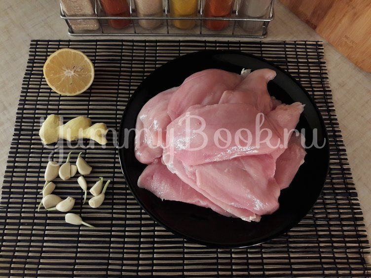 Куриное филе в имбирно-томатном маринаде - шаг 1